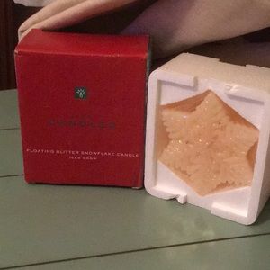 Vintage Avon Floating Glitter Snowflake Csndle